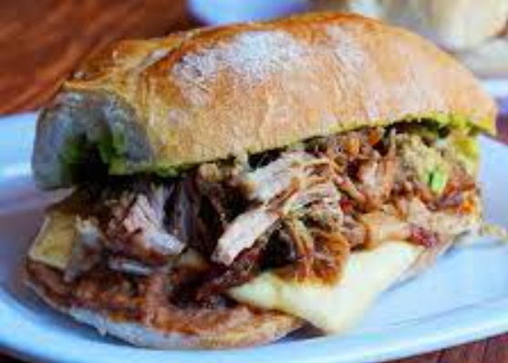 Tortas de carnitas